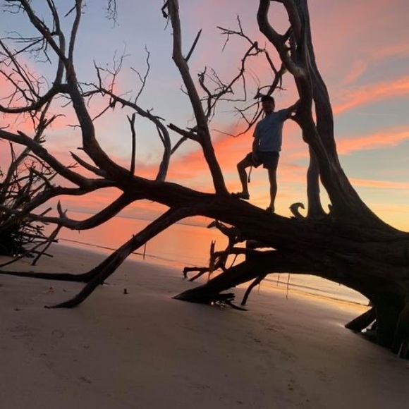 Meet your Posher, Hunter - Picture 1 of 1